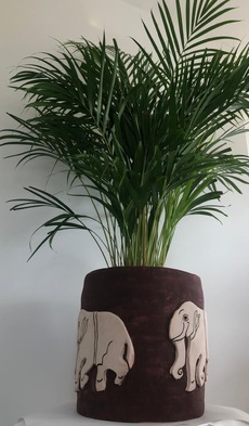 Large Elephant Pot view